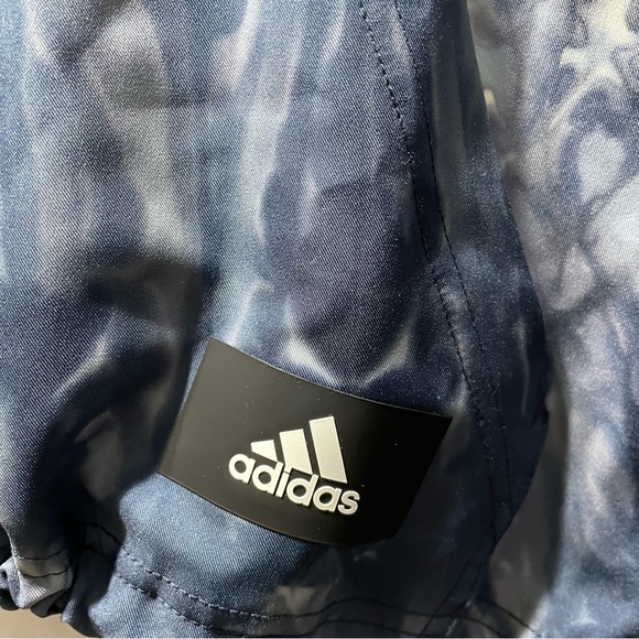 Adidas Cute Cropped Windbreaker! - Picture 5 of 5